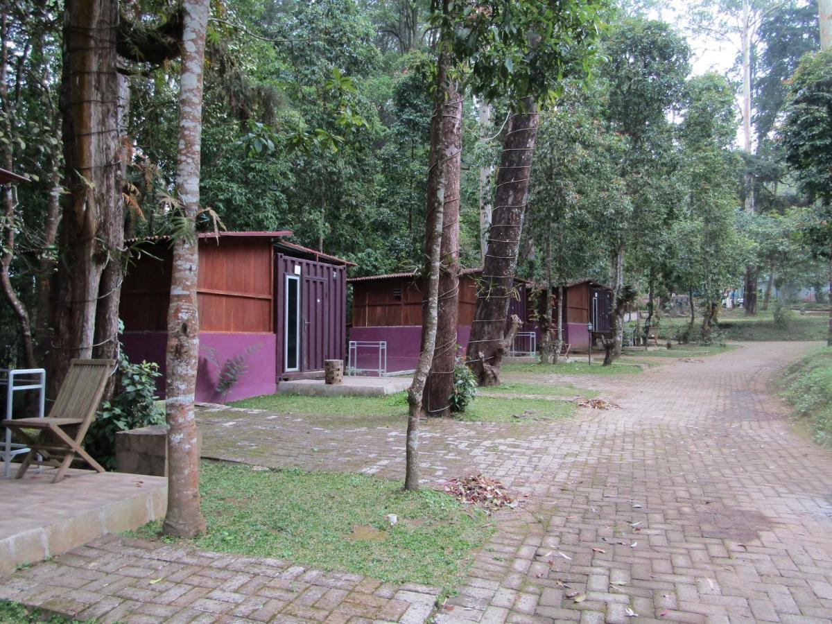 Lawu Forest Camp Sarangan Exterior foto